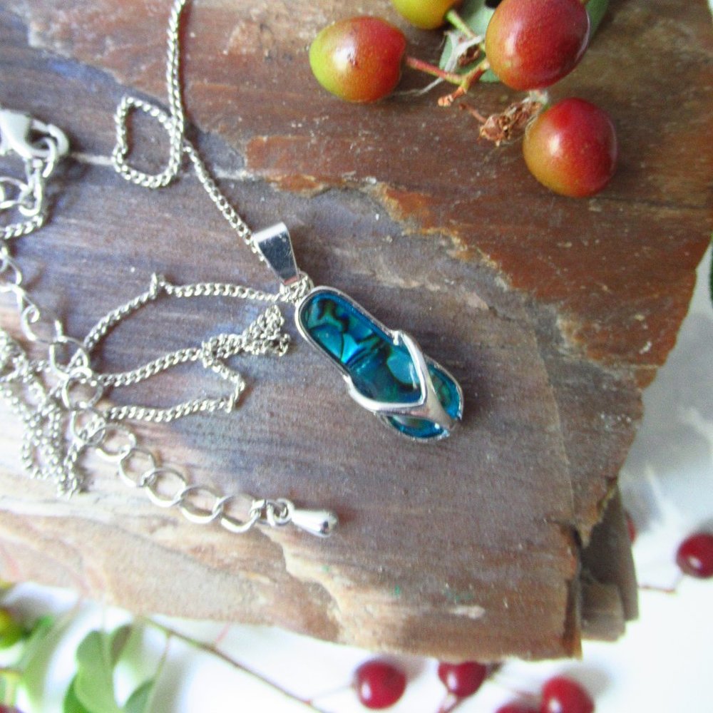 Necklace Flip Flop - Picture 4 of 16